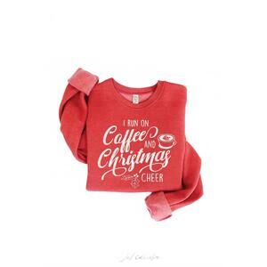 NEW OAT COLLECTIVE women's i run on coffee and cheer sweatshirt in cranberry hea